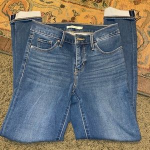 Levi’s 311 Shaping Skinny